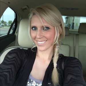 Meet your Posher, Lacey